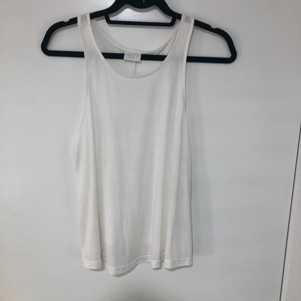 Abound loose racerback tank - Size M - NWT